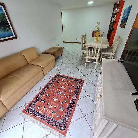 Apt Encantador Centro Guarapari, Completo, 50 M Da Praia 외부 사진