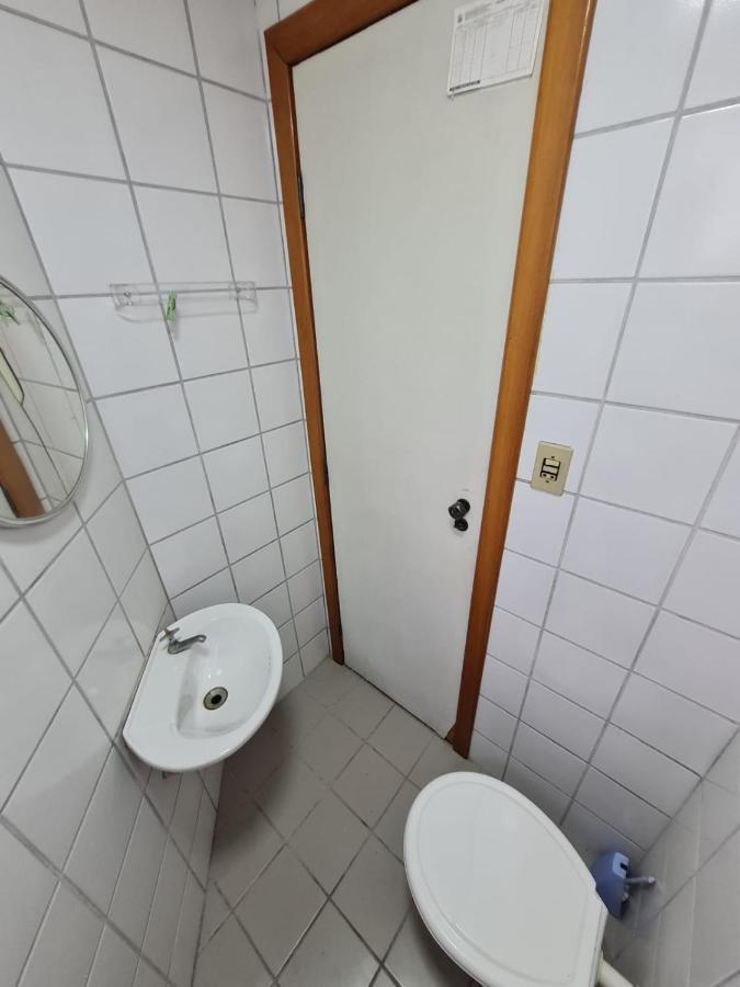 Apt Encantador Centro Guarapari, Completo, 50 M Da Praia 외부 사진