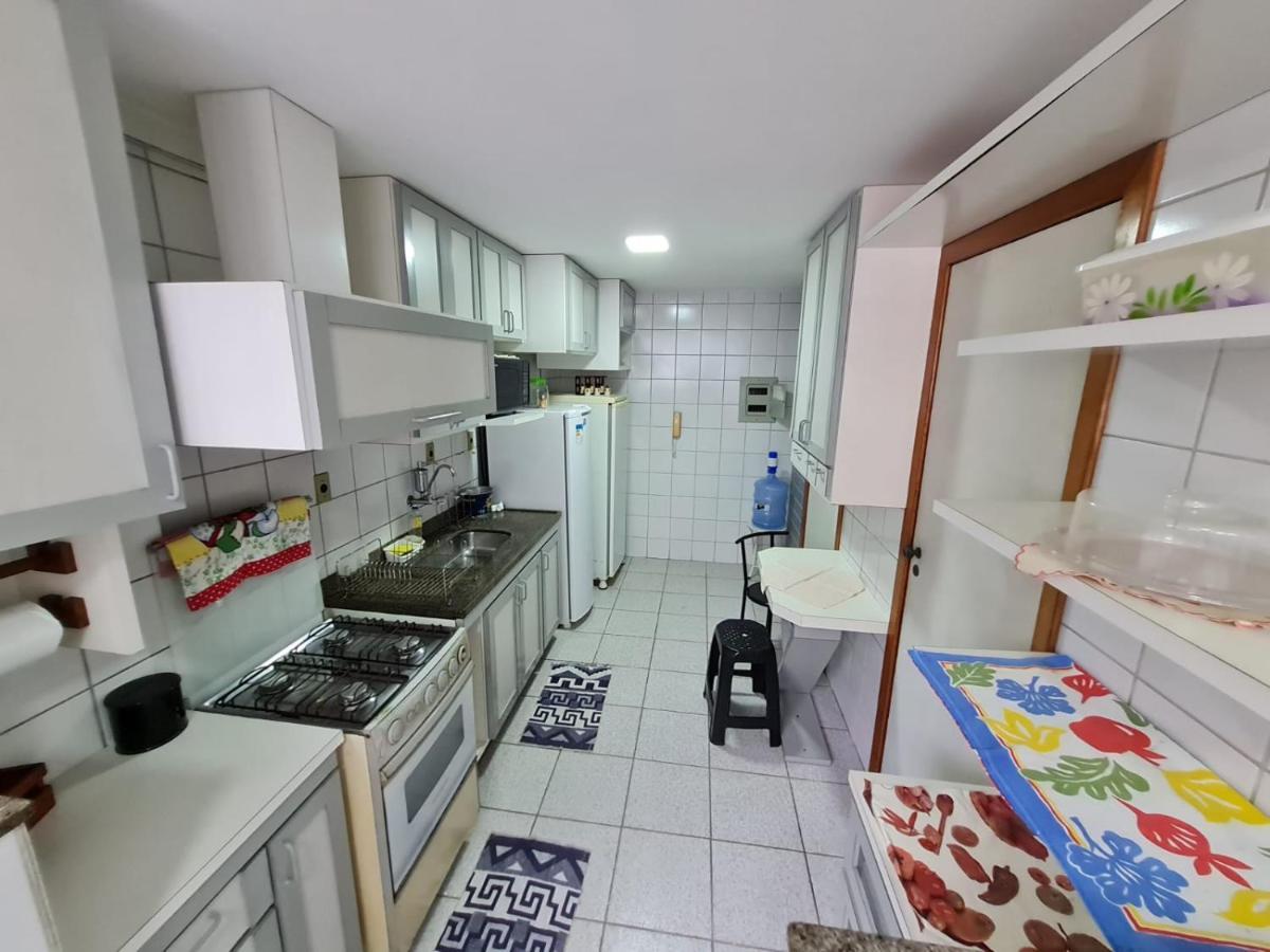 Apt Encantador Centro Guarapari, Completo, 50 M Da Praia 외부 사진